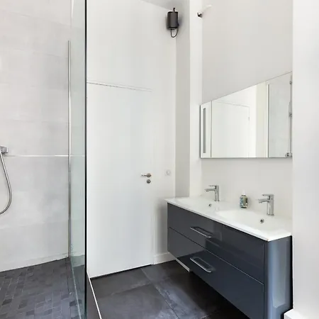 Charme Parisien Pres De L'arc De Triomphe - 183 M² *
