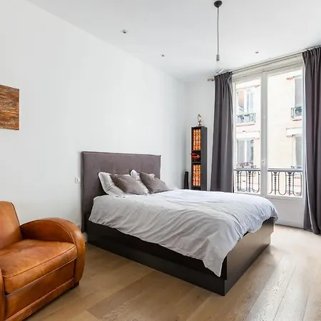 Charme Parisien Pres De L'arc De Triomphe - 183 M²