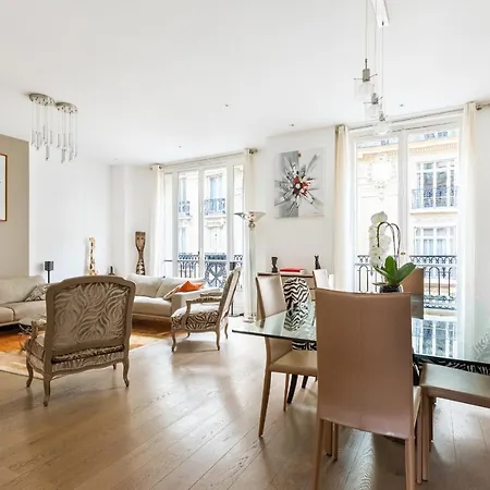 Charme Parisien Pres De L'arc De Triomphe - 183 M²