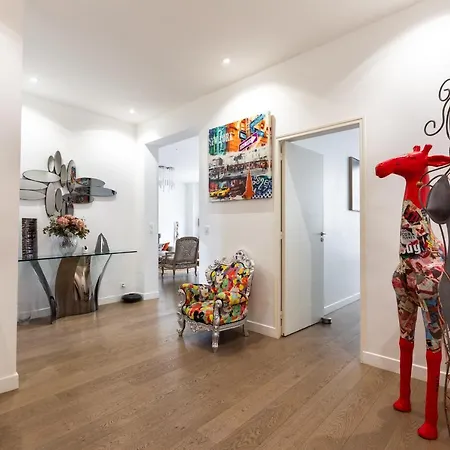 Appartement Charme Parisien Pres De L'arc De Triomphe - 183 M² *